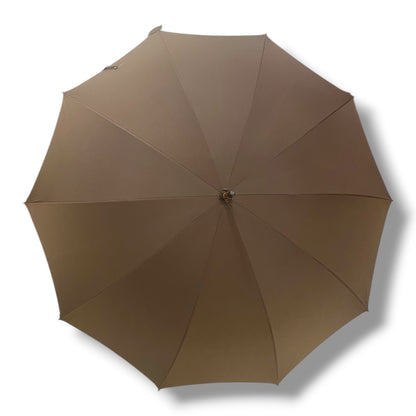 Regenschirm aus Schafshorn mit Kastanienholzgriff und 10 Fiberglasstreben, handgefertigt von Domizio Umbrellas seit 1989, hergestellt in Italien