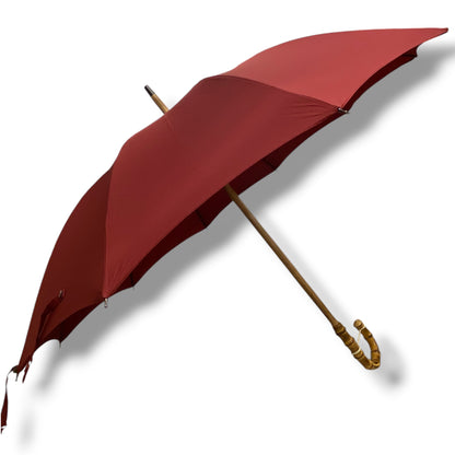 Regenschirm mit Bambusgriff auf einem Schwanenhalsstiel mit 10 Streben. Handgefertigt von Ombrelli Domizio seit 1989. Hergestellt in Italien.
