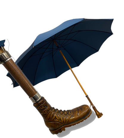 Klassischer Regenschirm mit Griff aus Fiberglas in Holzoptik und 10 Streben
